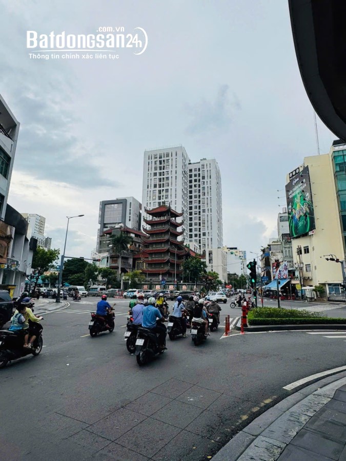 Bán nhà mặt tiền Đường Trương Quốc Dung (Q Phú Nhuận cũ), Phường Đức Nhuận, Hồ Chí Minh