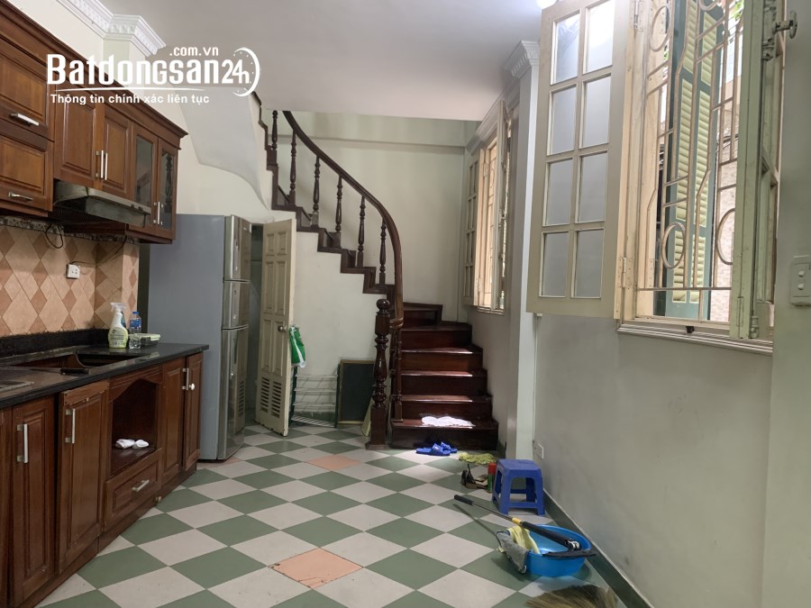 Cho thuê nhà Đường Đội Cấn (Q Ba Đình cũ), Phường Ba Đình, TP Hà Nội, 13.5 triệu/Tháng