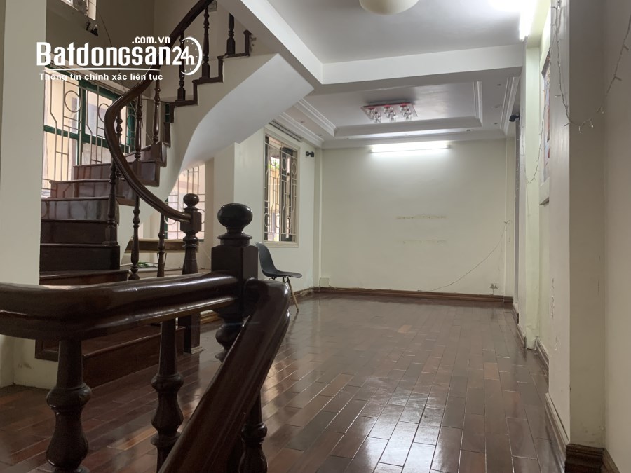 Cho thuê nhà Đường Đội Cấn (Q Ba Đình cũ), Phường Ba Đình, TP Hà Nội, 13.5 triệu/Tháng