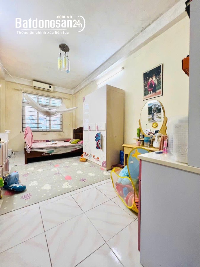 BÁN NHÀ TRẦN THÁI TÔNG - CẦU GIẤY - DÂN XÂY CHẮC CHẮN - 30M2, 4 TẦNG, MT 3M - 7,7 TỶ 