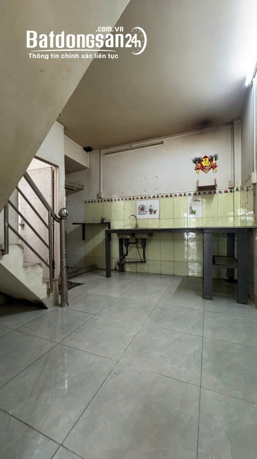 Bán nhà Đường Ông Ích Khiêm, Phường Hòa Bình (Quận 11 cũ), TP Hồ Chí Minh