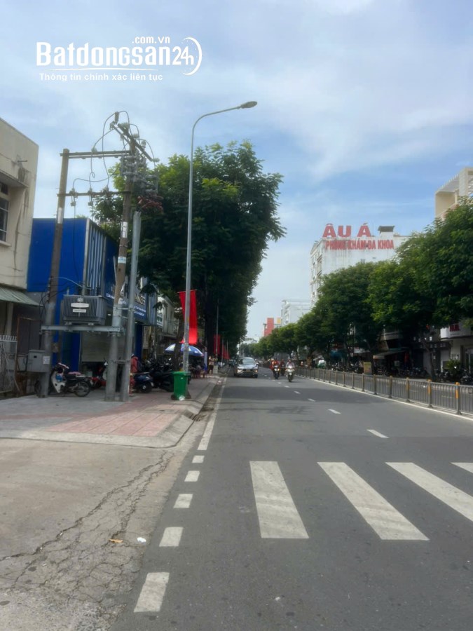 Bán nhà mặt tiền Đường Nguyễn Văn Luông, Phường Phú Lâm (Quận 6 cũ), Hồ Chí Minh