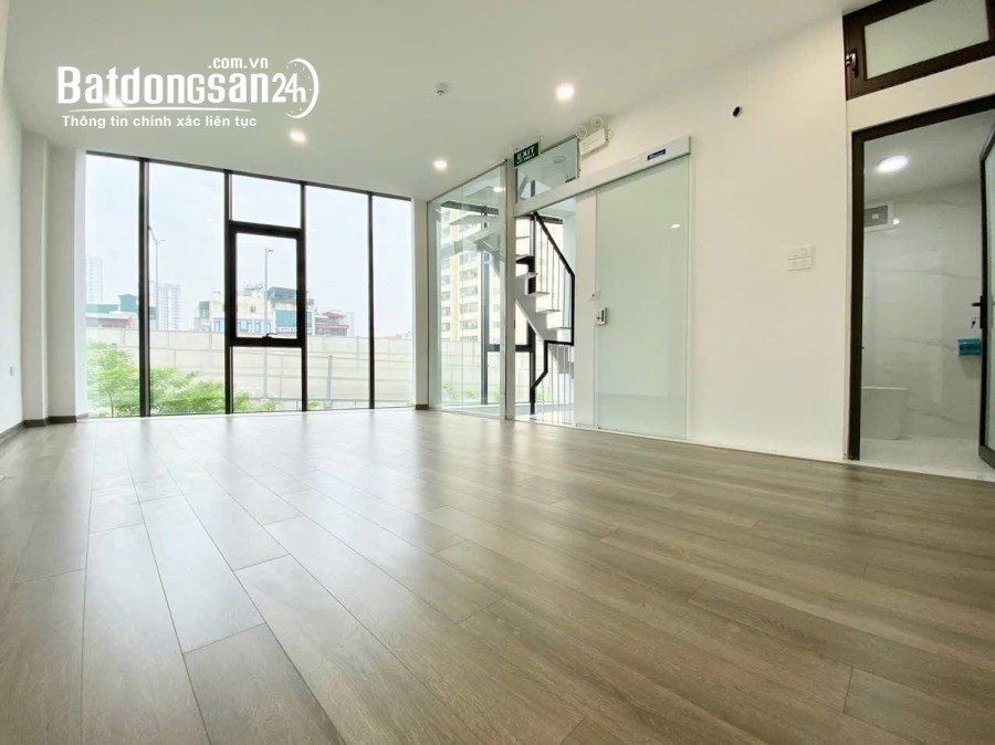 Bán nhà mặt tiền Phố Khúc Thừa Dụ, Phường Cầu Giấy (Q Cầu Giấy cũ), Hà Nội