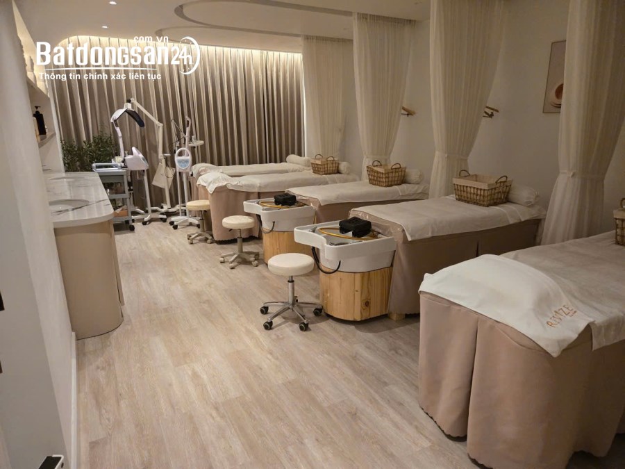 Bán nhà mặt tiền Đường Hoàng Việt, Phường Tân Sơn Nhất (Q Tân Bình cũ), Hồ Chí Minh