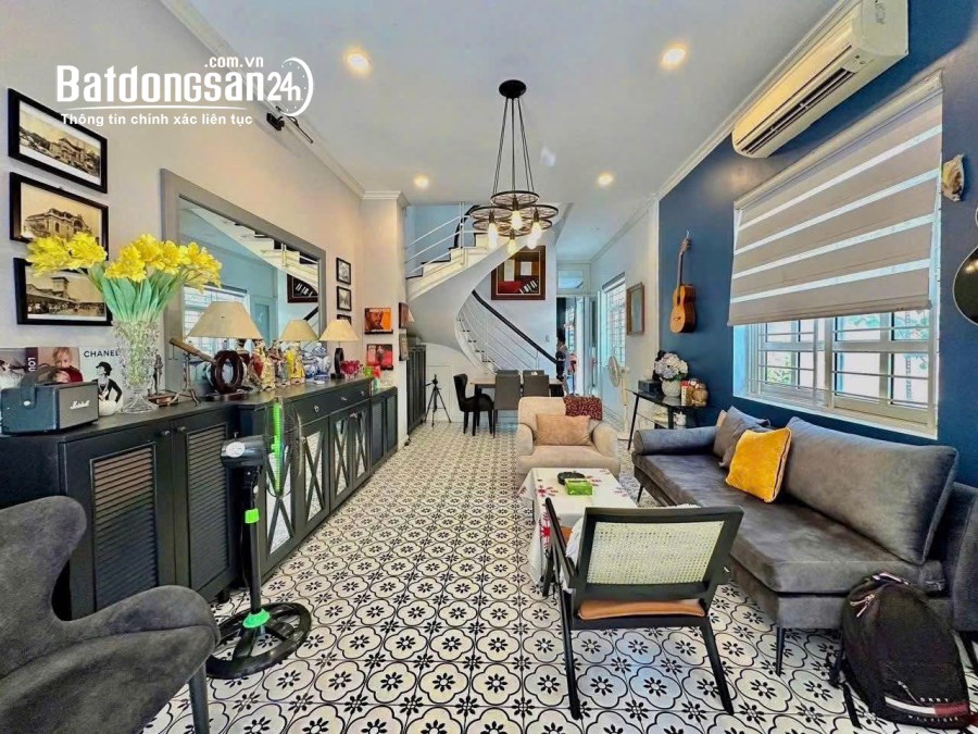 Bán nhà mặt tiền Đường Hoa Lan, Phường Cầu Kiệu (Q Phú Nhuận cũ), Hồ Chí Minh