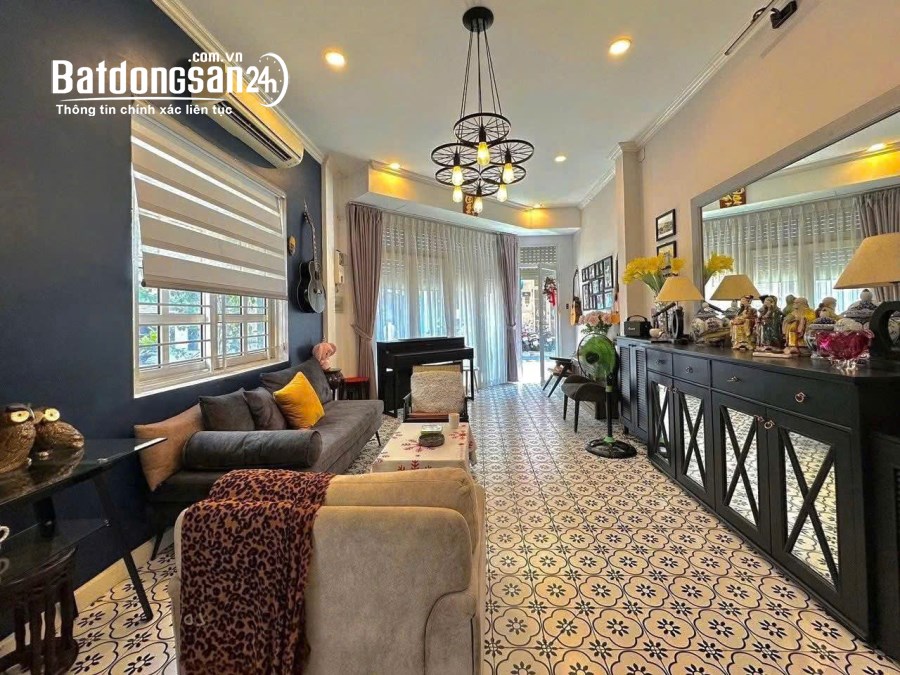 Bán nhà mặt tiền Đường Hoa Lan, Phường Cầu Kiệu (Q Phú Nhuận cũ), Hồ Chí Minh