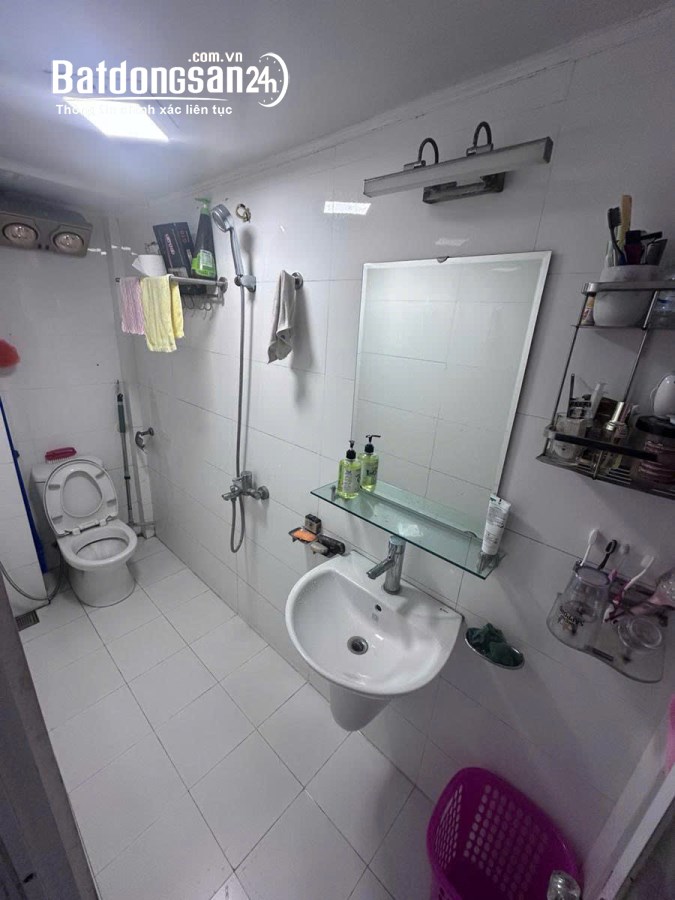 BÁN NHÀ TÂY SƠN ĐỐNG ĐA NHÀ ĐẸP  FULL NỘI THẤT Ở NGAY ,CÁCH ÔTÔ 10M DT22M 5T 7,6 TỶ