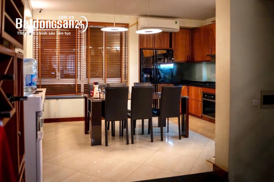 🏡 SIÊU PHẨM PHÂN LÔ VIP TRUNG KÍNH, CẦU GIẤY – GARA Ô TÔ – KINH DOANH SẦM UẤT 