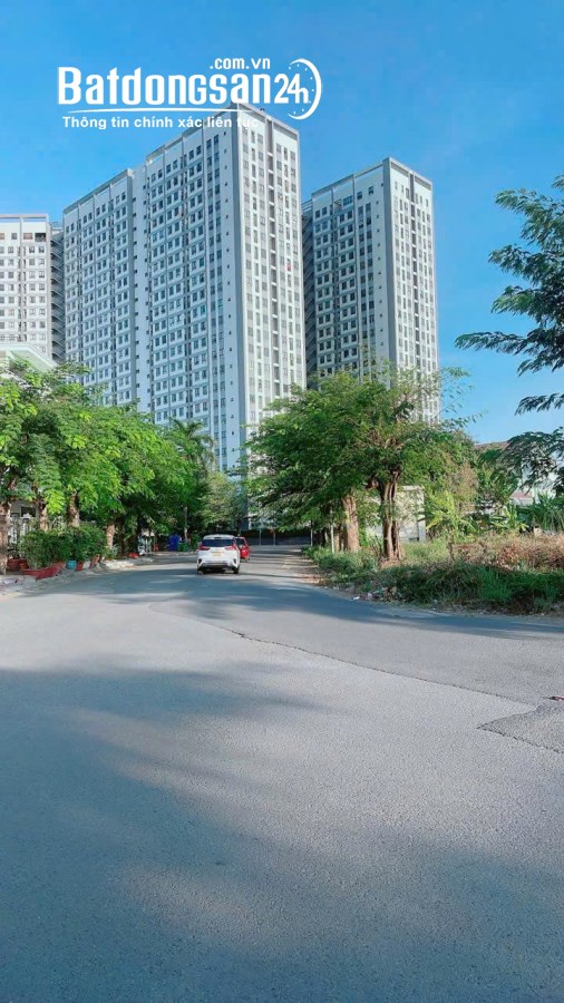 Tôi cần bán nền đất 100m2 KDC 13E Intresco đường 12m giá 40 Triệu/m2