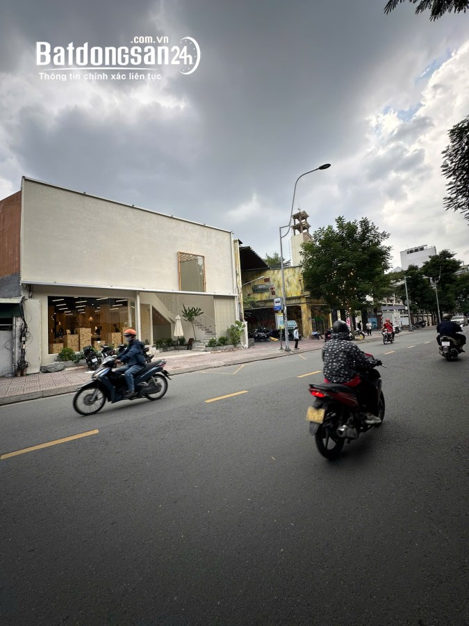 Bán nhà mặt tiền Đường Lê Văn Sỹ, Phường Nhiêu Lộc (Quận 3 cũ), Hồ Chí Minh