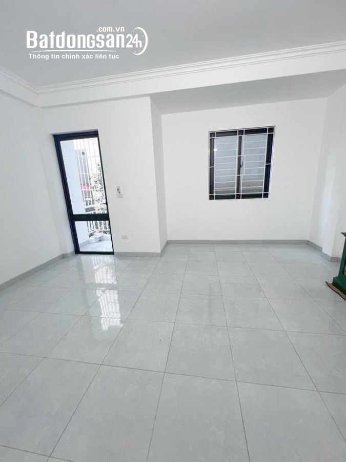 BÁN NHÀ ĐÀM QUANG TRUNG – LONG BIÊN – 5 TẦNG – NGÕ NÔNG Ô TO– 6 TỶ – NHÀ DÂN XÂY 