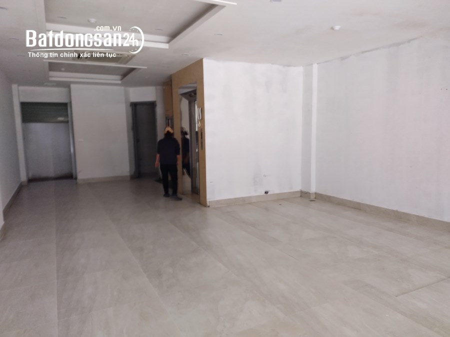 Cho thuê nhà Phố Việt Hưng, Phường Việt Hưng (Q Long Biên cũ), TP Hà Nội
