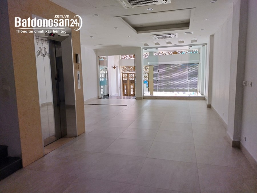 Cho thuê nhà Phố Việt Hưng, Phường Việt Hưng (Q Long Biên cũ), TP Hà Nội