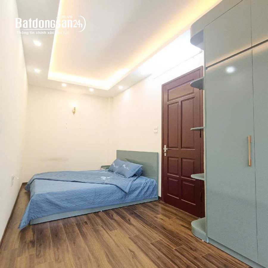 BÁN NHÀ PHỐ TRẠM LONG BIÊN – 50M² – 6 TẦNG GARA Ô TÔ – ĐƯỜNG THÔNG – LÔ GÓC NHINH 12T