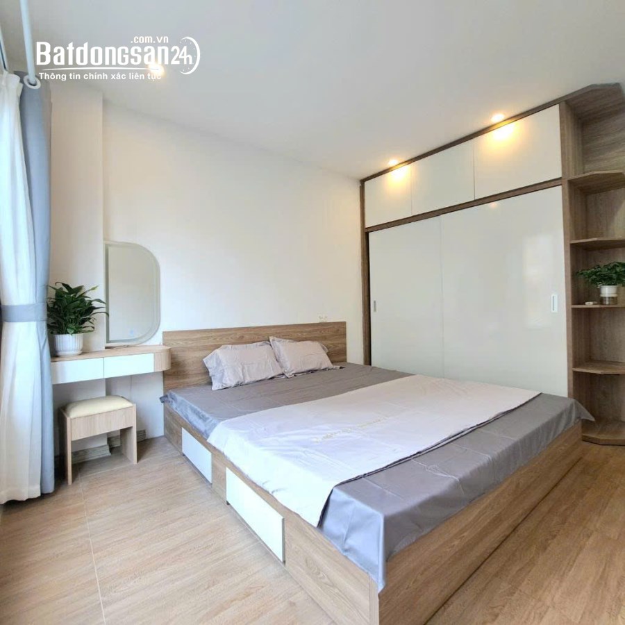 BÁN NHÀ PHỐ TRẠM LONG BIÊN – 50M² – 6 TẦNG GARA Ô TÔ – ĐƯỜNG THÔNG – LÔ GÓC NHINH 12T