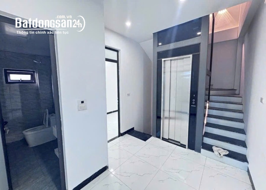 BÁN NHÀ PHỐ TRẠM LONG BIÊN – 50M² – 6 TẦNG GARA Ô TÔ – ĐƯỜNG THÔNG – LÔ GÓC NHINH 12T