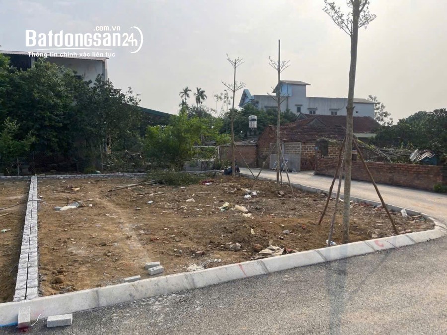 Bán đất gần Quốc lộ 21, Xã Phú Cát (H Quốc Oai cũ), Hà Nội, 120M2 FULL ĐẤT Ở