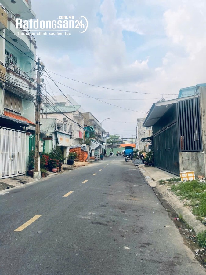  Bán đất lô góc 71m2 mặt tiền đường Quang Trung (P.Hoà Bình) chỉ 3,2 tỉ