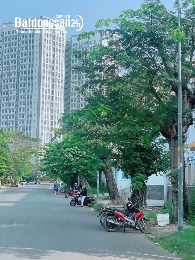 Tôi cần BÁN gấp nền đất KDC 13E Intresco 100m2 lô G giá  4 Tỷ 650 đã có Móng Cọc