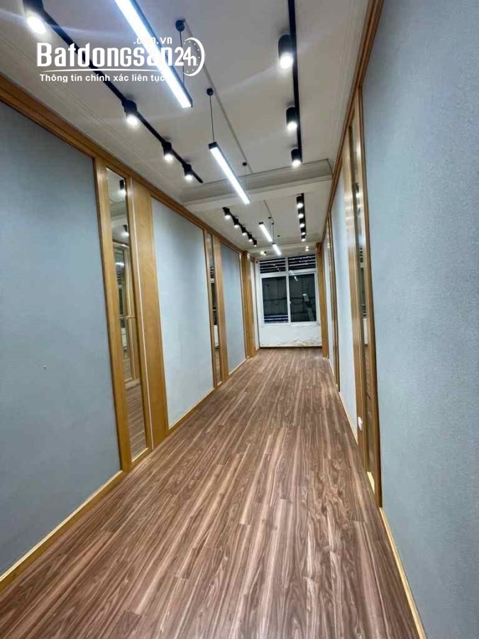 Bán nhà mặt tiền Đường Láng, Phường Đống Đa (Q Đống Đa cũ), Hà Nội