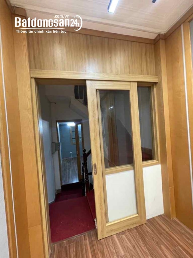 Bán nhà mặt tiền Đường Láng, Phường Đống Đa (Q Đống Đa cũ), Hà Nội