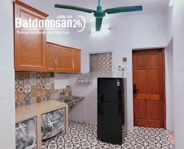 Cho thuê nhà tập thể Trần Quốc Toản, Hoàn Kiếm 50m, 2 ngủ giá 10 triệu, nhà đẹp