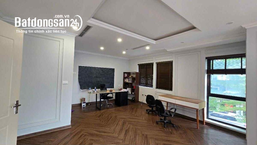 LÔ GÓC 3 THOÁNG – MẶT PHỐ HỒ GIÁM – TRUNG TÂM ĐỐNG ĐA – Phường Kim Liên