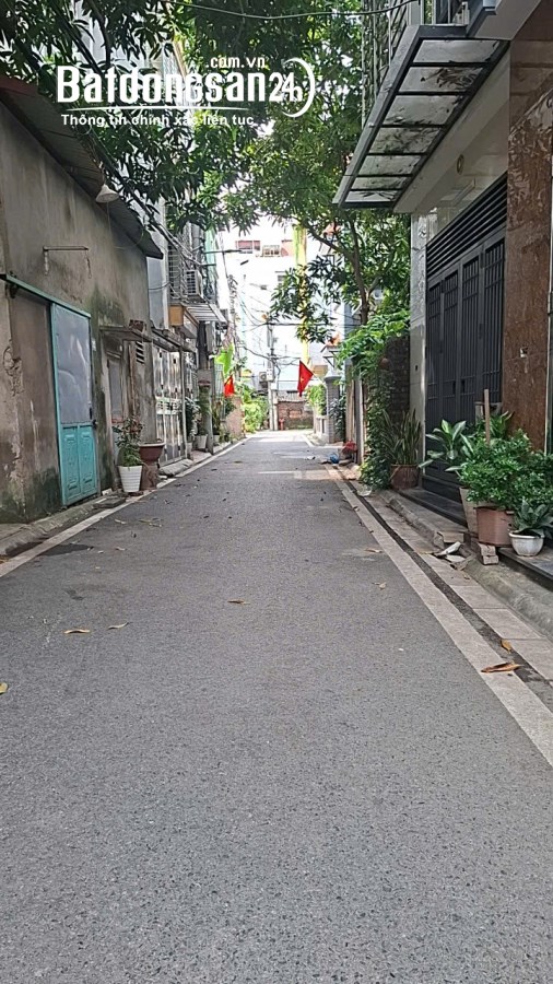 BÁN ĐẤT ĐỨC GIANG, Phường Long Biên, 42M² – NHỈNH 6 TỶ – FULL THỔ CƯ – Ô TÔ ĐỖ CỬA  