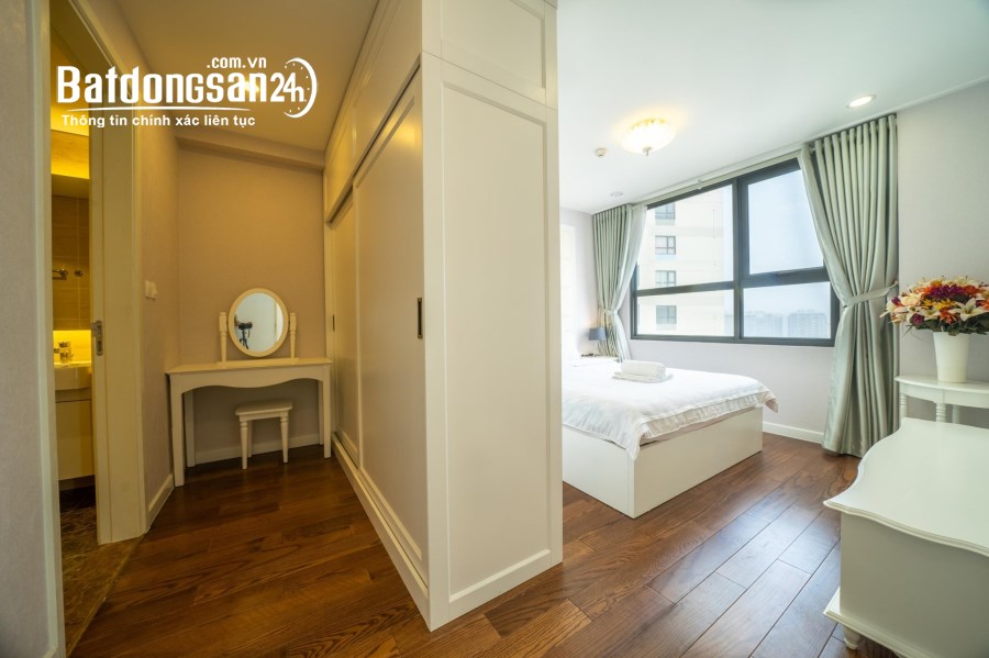 Vinhomes D'Capitale bán căn góc 3 ngủ hướng hồ ĐN tòa C6, tầng cao
