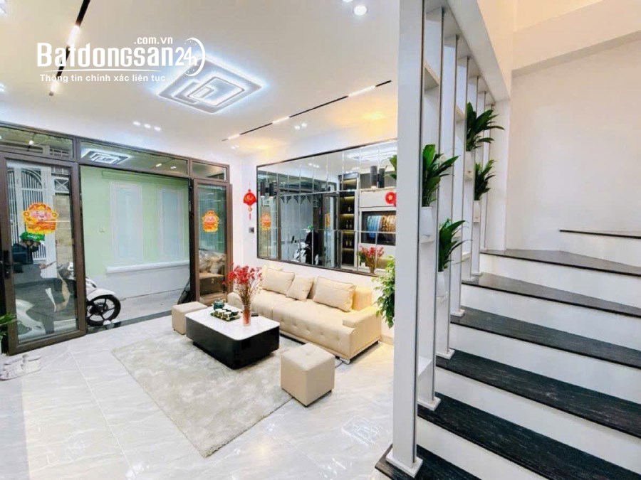 BÁN NHÀ XUÂN THỦY, CẦU GIẤY, NGÕ Ô TÔ, SỔ VUÔNG ĐÉT, DT: 39/42M2, 4 TẦNG, MT 3.8M