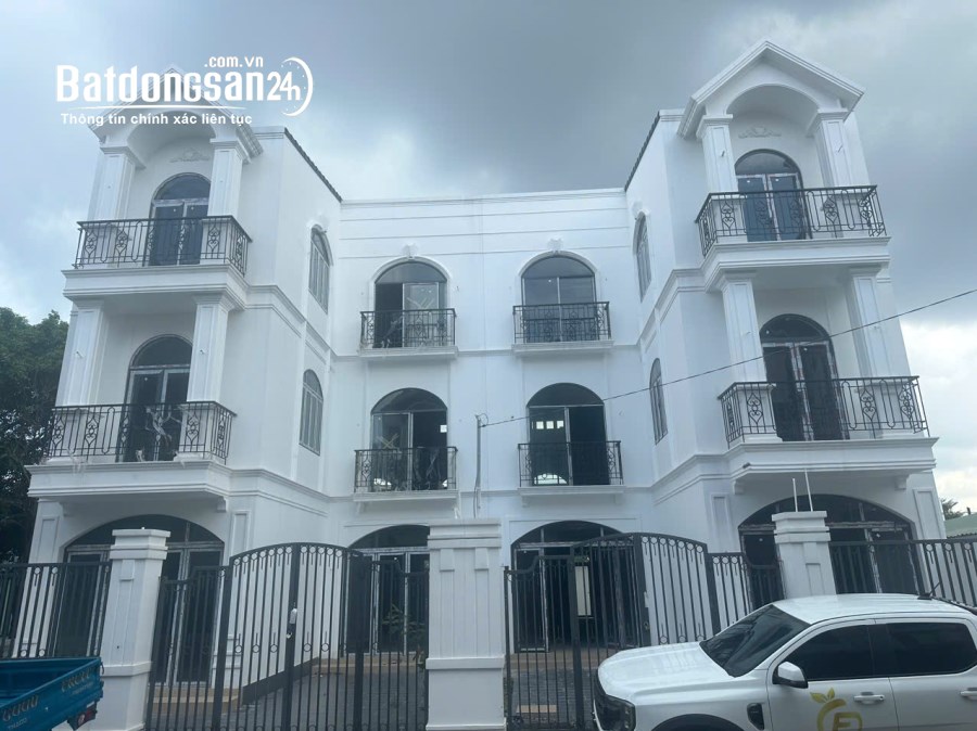 Bán Biệt thự-Villas ngay Quốc Lộ 13, Phường Tam Bình (Q Thủ Đức cũ), Hồ Chí Minh