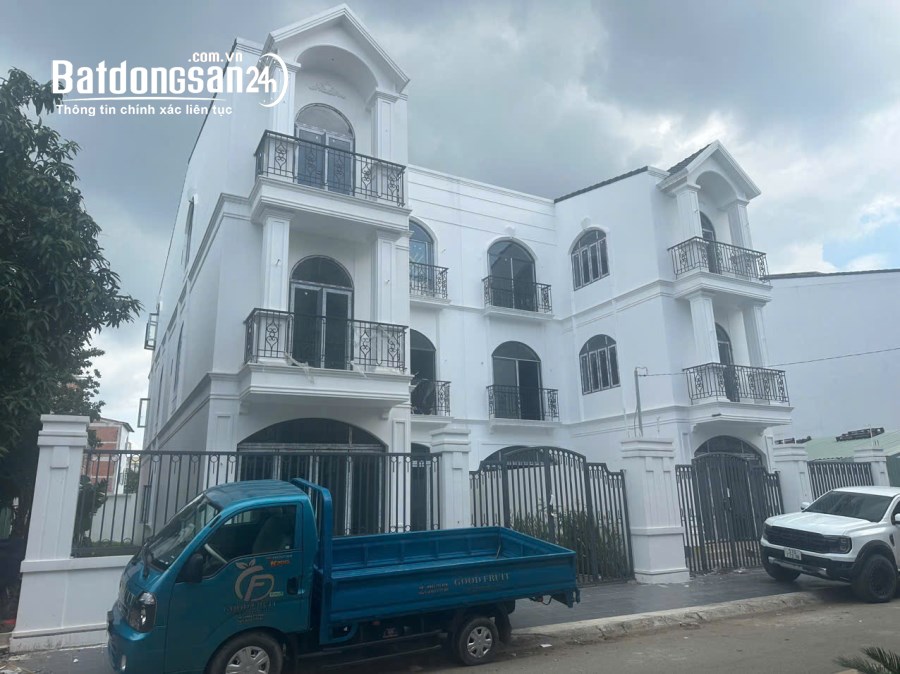Bán Biệt thự-Villas ngay Quốc Lộ 13, Phường Tam Bình (Q Thủ Đức cũ), Hồ Chí Minh