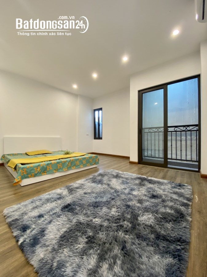 Cho thuê nhà Đường Lạc Long Quân, Phường Tây Hồ (Q Tây Hồ cũ), Hà Nội