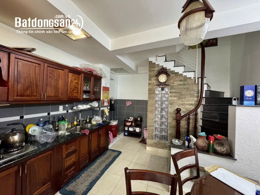 SÁT MẶT TIỀN-Bán nhà Đường Trần Quang Diệu, Phường Nhiêu Lộc (Quận 3 cũ), Hồ Chí Minh