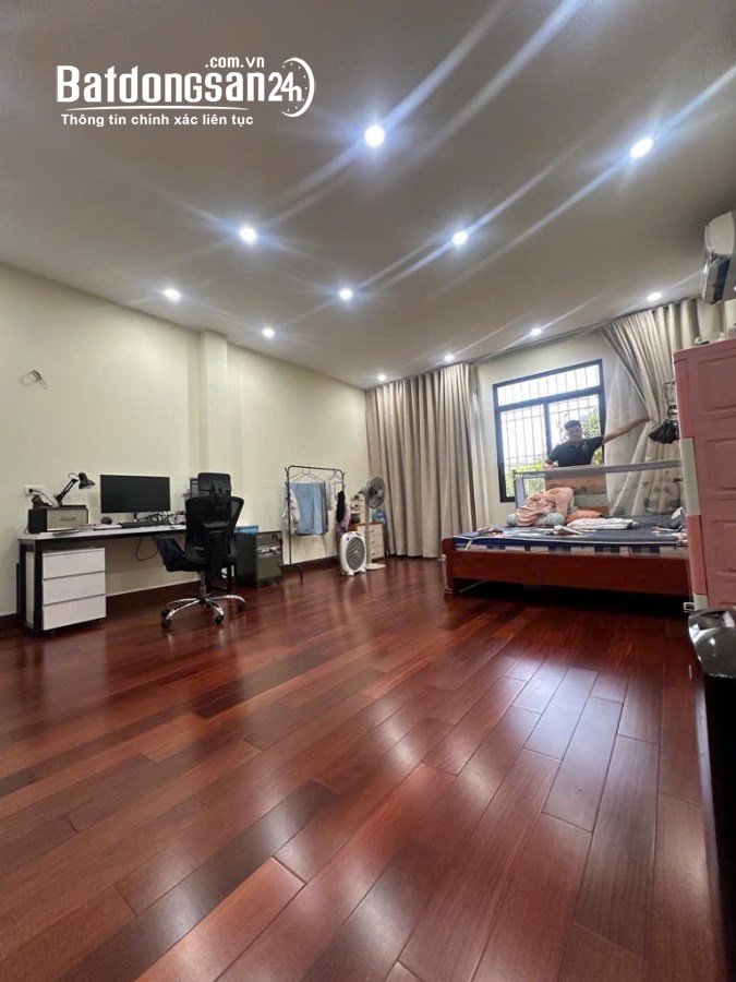 BÁN NHÀ PHỐ QUANG TRUNG_SÁT TRƯỜNG NGUYỄN HUỆ_NHÀ 5 TẦNG VỈA HÈ KINH DOANH
