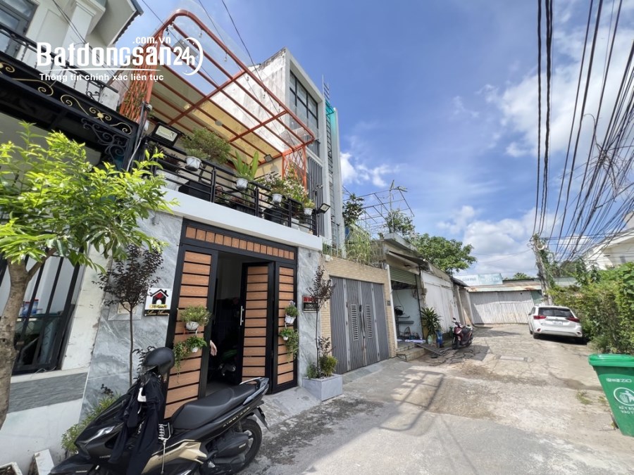 Bán nhà Đường 102, Phường Tăng Nhơn Phú (Quận 9 cũ), TP Hồ Chí Minh