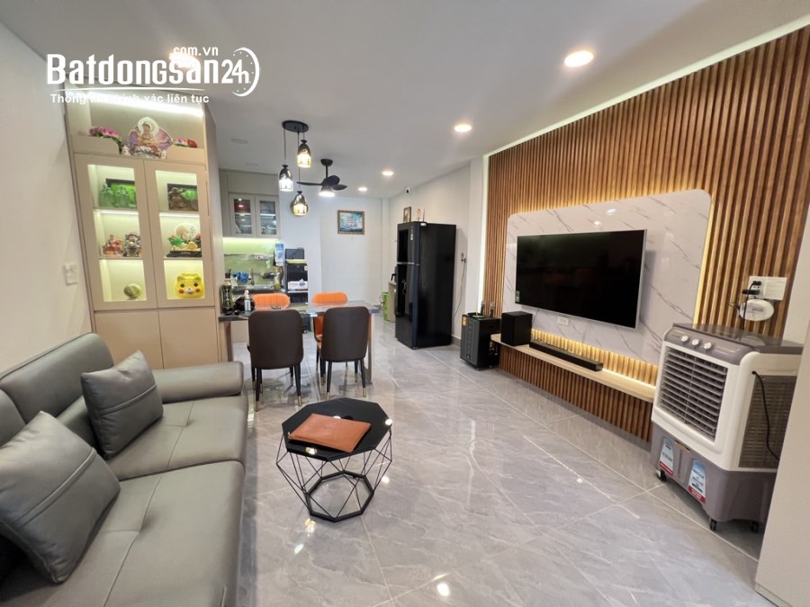 Bán nhà Đường 102, Phường Tăng Nhơn Phú (Quận 9 cũ), TP Hồ Chí Minh