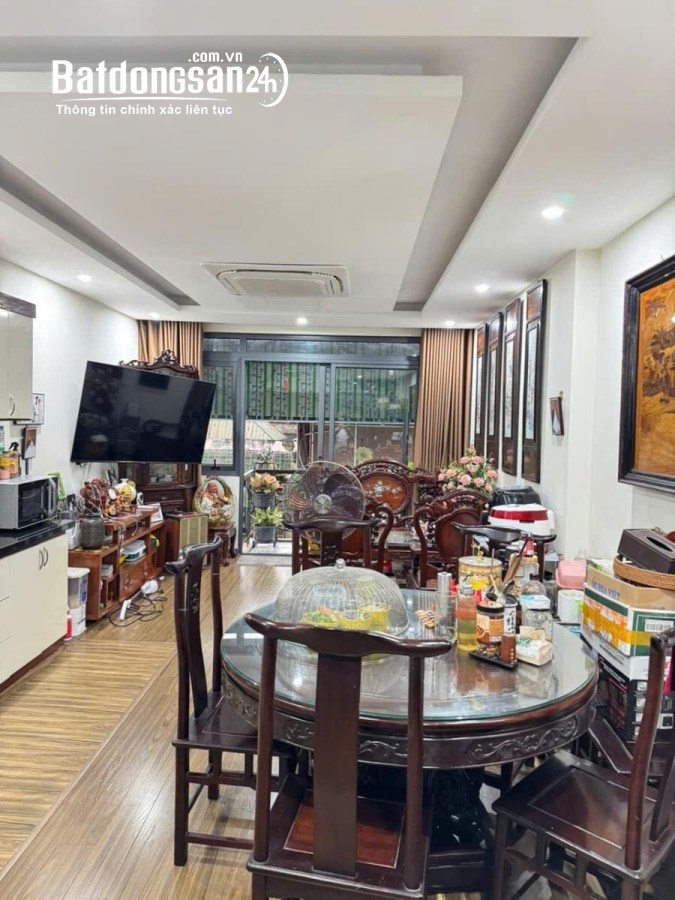"Bán nhà phố Minh Khai, Phường Vĩnh Tuy Hai Bà Trưng 53m, 7 tầng, mt 4.6m. Giá: 25.5 tỷ
