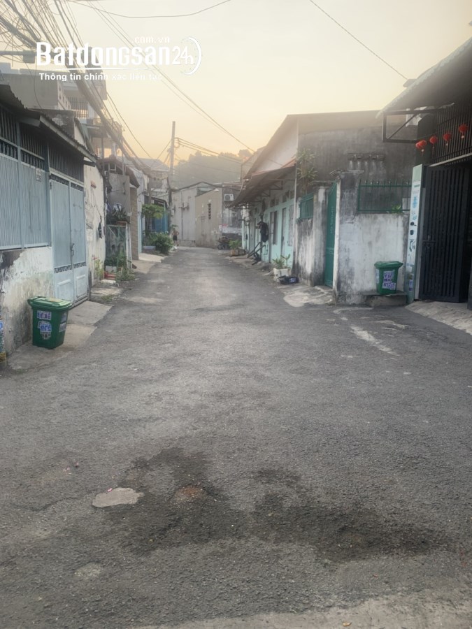 Bán nhà 2 lầu hẻm xe hơi lớn số 67/11 Lê Thị Hoa TP Thủ Đức