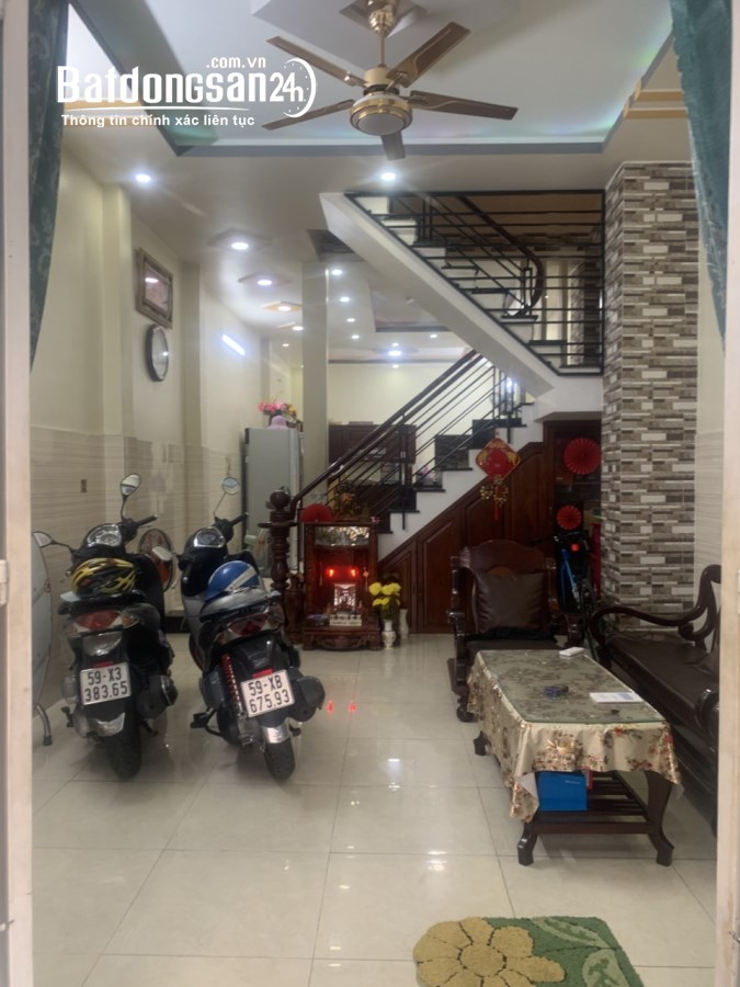 Bán nhà 2 lầu hẻm xe hơi lớn số 67/11 Lê Thị Hoa TP Thủ Đức