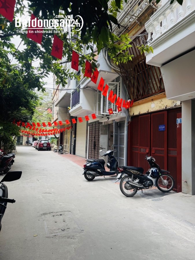 "Bán nhà phố Đặng Văn Ngữ, Phường Kim Liên (Q Đống Đa cũ) 56m, 5 tầng. Giá: 17.5 tỷ