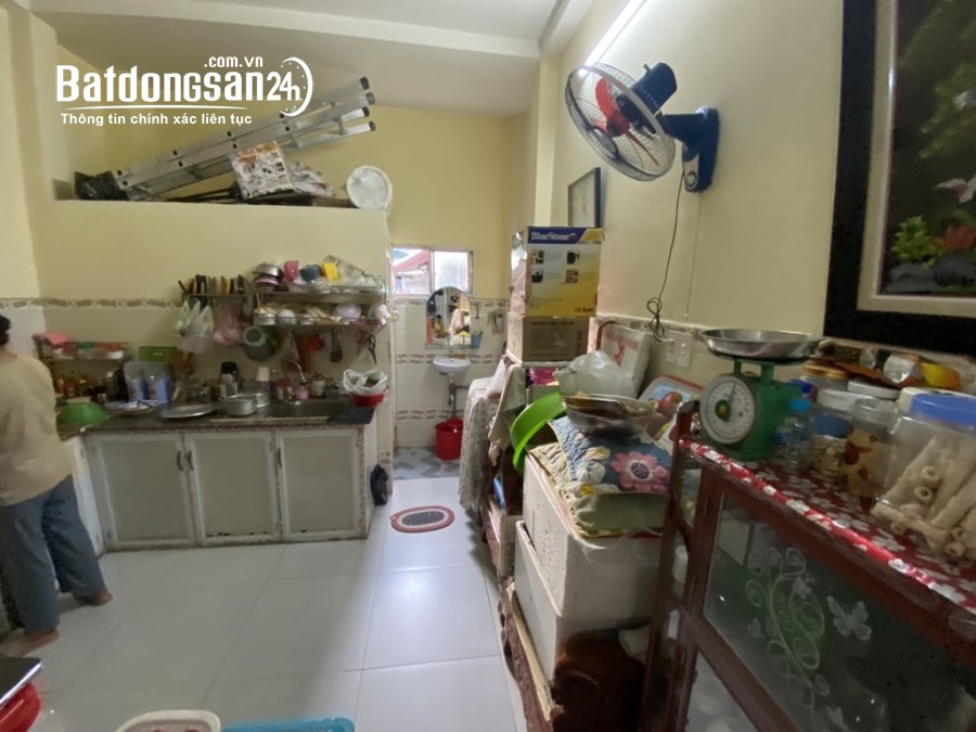 Bán nhà Đường Lý Tế Xuyên, Chỉ 2.5 tỷ, 33m2, SHR, HXH tại Linh Đông, Thủ Đức cũ