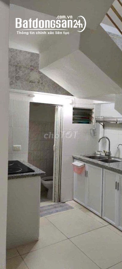 Cho thuê nhà riêng ngõ 2 Vũ Thạnh, Phường Ô Chợ Dừa, Đống Đa 33m2