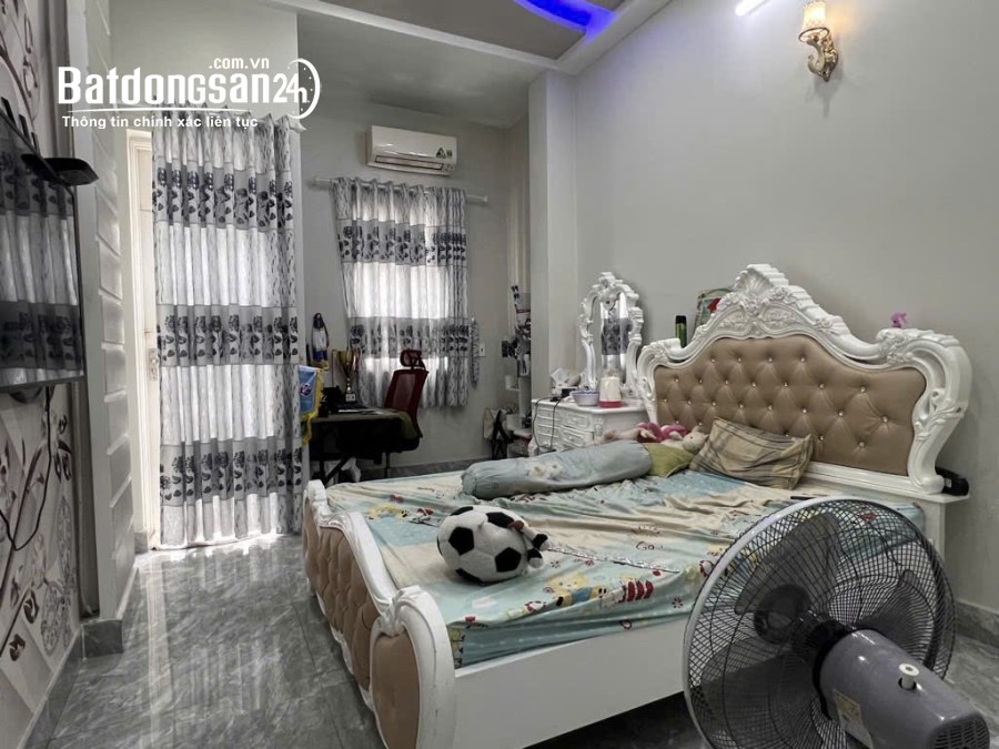 Bán nhà mặt tiền Đường Trương Thị Hoa, Tân Thới Hiệp 3 tầng 165m2 6.6x25m,Giá 18,5 tỷ