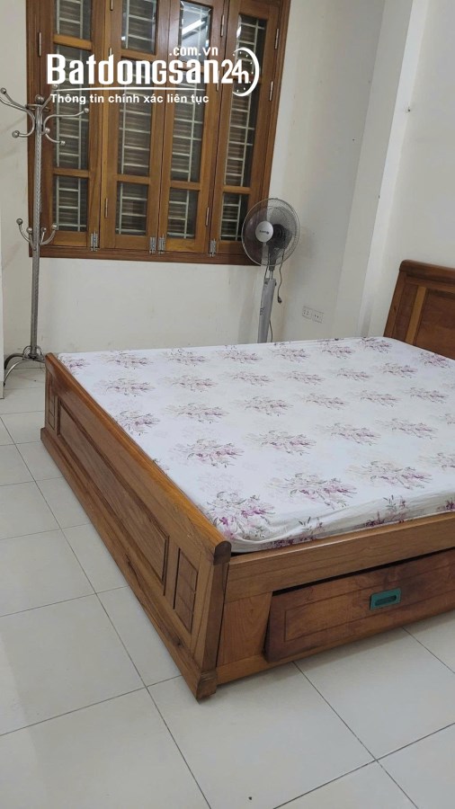 Cho thuê nhà riêng ngõ 414 Đường Láng, Đống Đa 45m x 4T, 4PN3VS giá 13 triệu/tháng