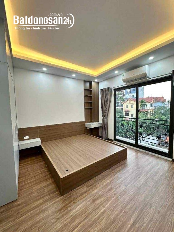Bán nhàgaanf  Đường Võ Chí Công, Phường Tây Hồ (Q Tây Hồ cũ), Hà Nội