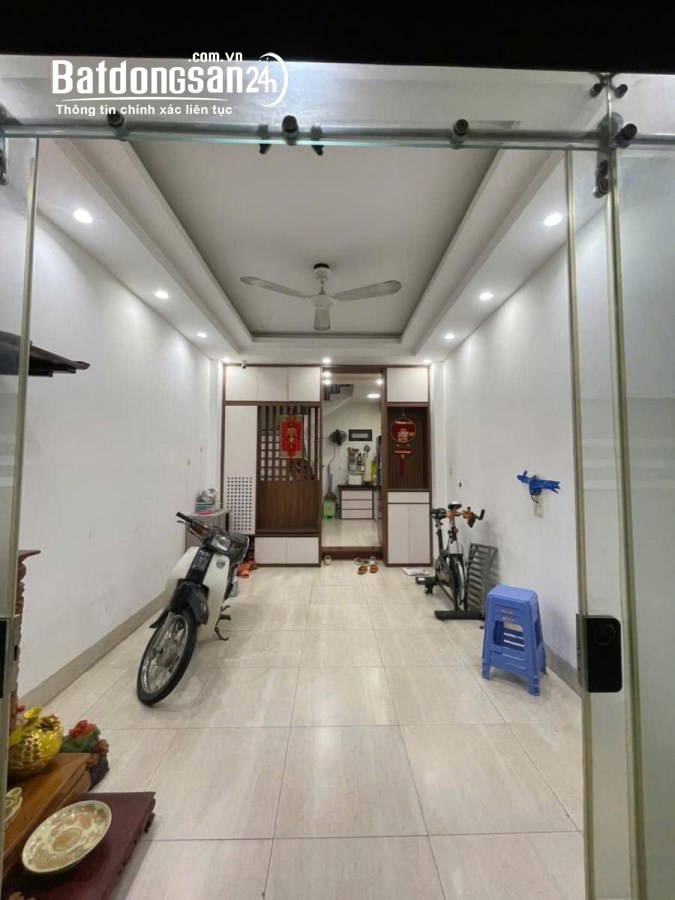 "Bán nhà phố Vường Thừa Vũ, Phường Phương Liệt, Thanh Xuân 37m, 5 tầng. Giá: 12.8 tỷ