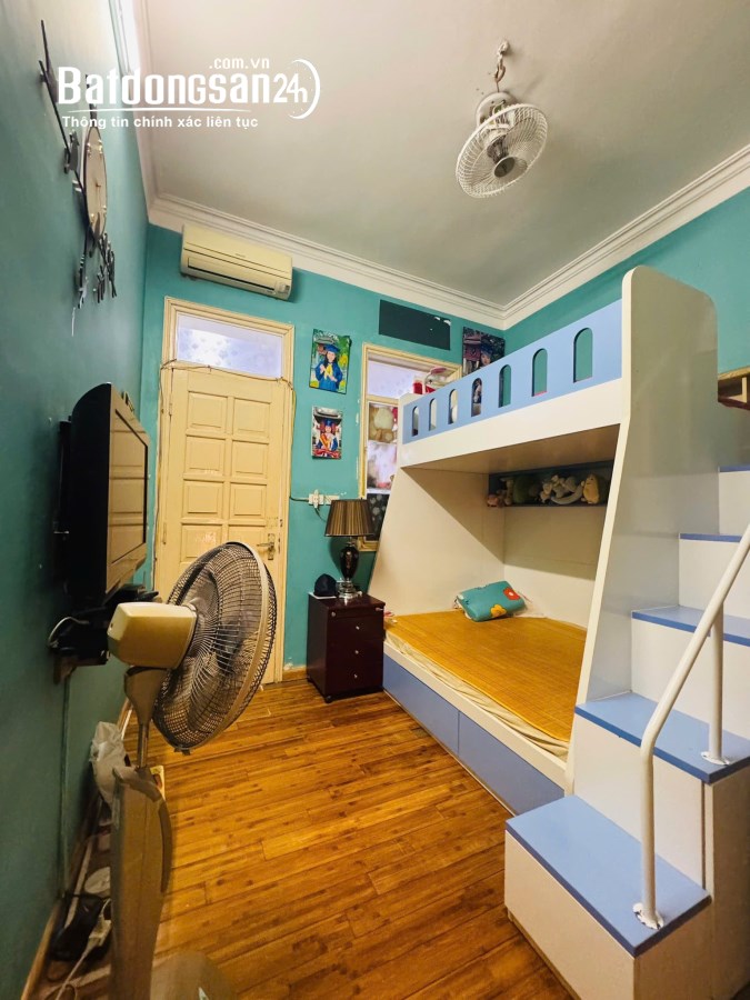 Cho thuê nhà riêng ngõ 6 Bích Câu -  Đống Đa 36m x 4T giá 11 triệu, nhà đẹp - full đồ