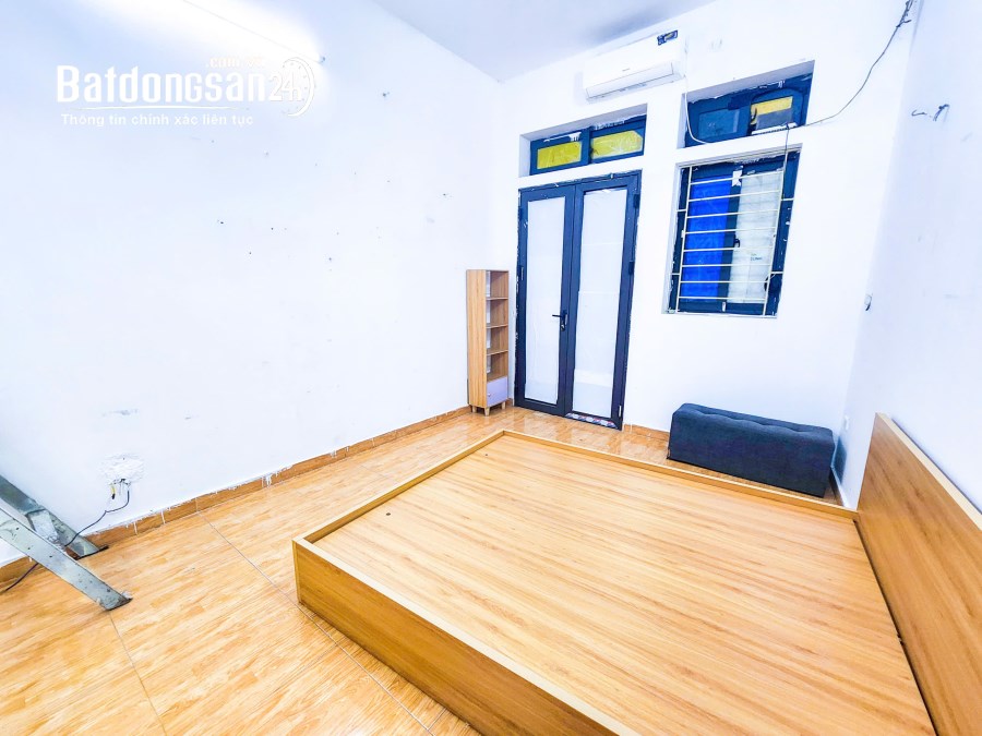 Cho thuê căn hộ Đường Lạc Long Quân, Phường Nghĩa Đô (Q Cầu Giấy cũ), Hà Nội