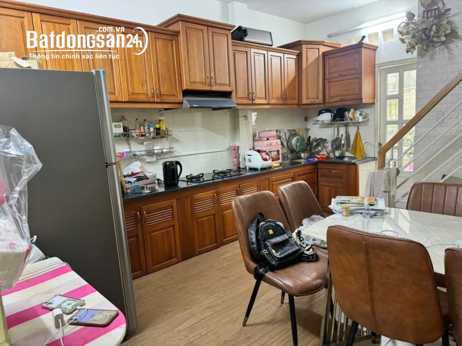 Bán nhà mặt tiền Đường Số 4, Phường Phước Long (Quận 9 cũ), Hồ Chí Minh